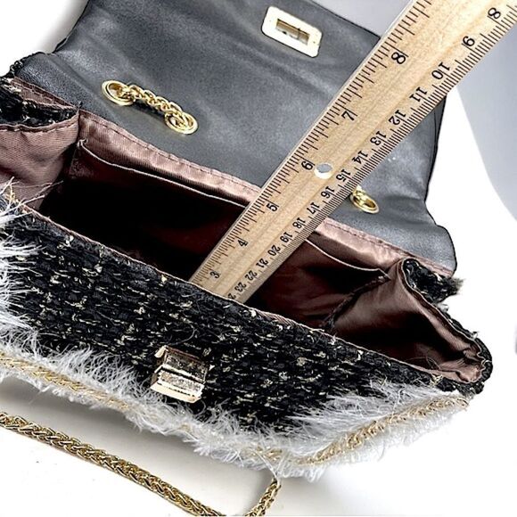 Fuzzy Purse l Shoulder Bag l No Name l Gold Hardware l Darling! l Clean l Small - Picture 5 of 8